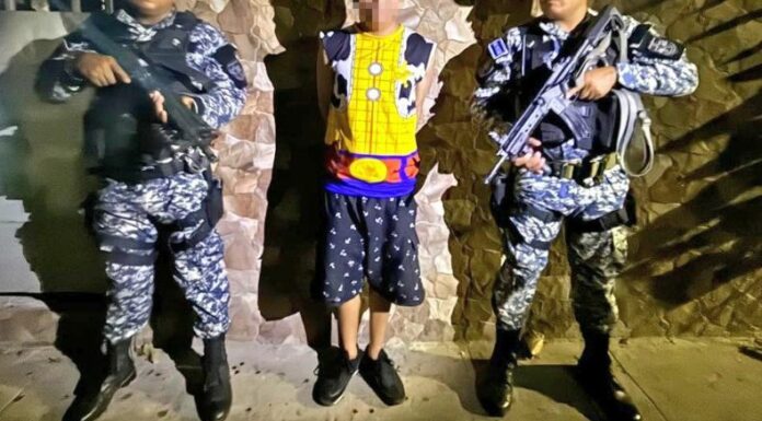 Capturan a presunto responsable de atacar a hombre con envase de vidrio.