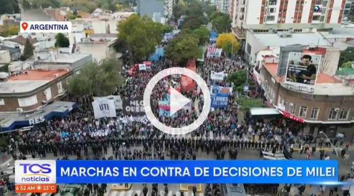 Manifestantes reclaman alimentos para comedores populares.