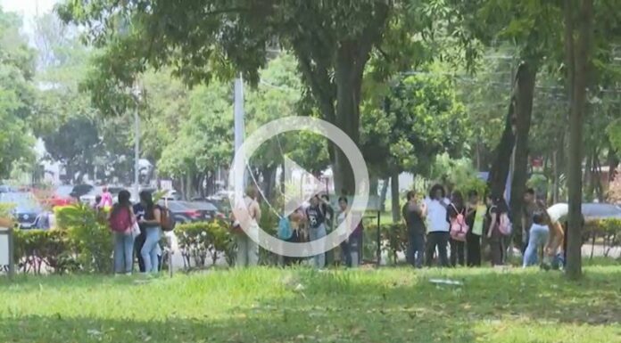 UES lanza Programa de Becas Remuneradas