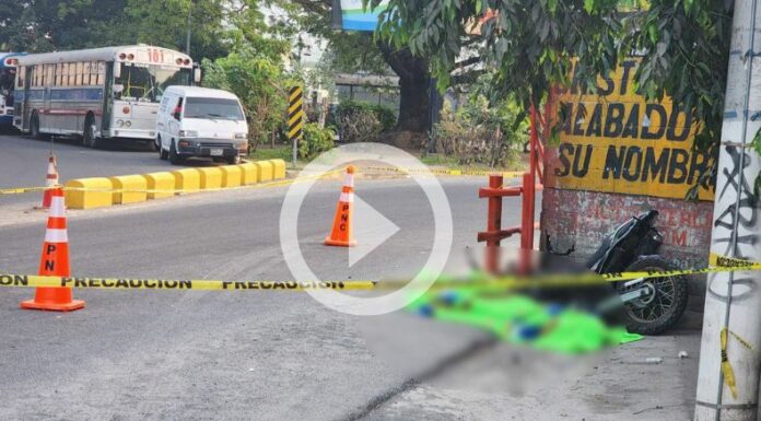 Fallece motociclista tras coalición las cercanías redondel el Trébol, Santa Tecla