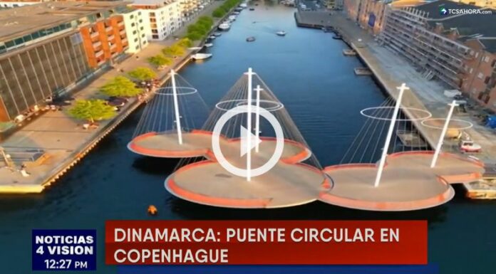 El espectacular puente circular de Copenhague, Dinamarca.