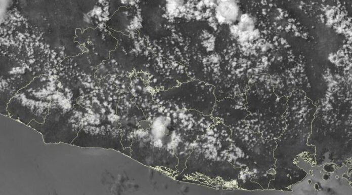 Ahora | Tormentas moviéndose al noroeste del territorio