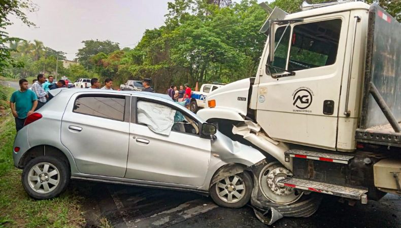 Muere un conductor en accidente de tránsito en Cuscatlán