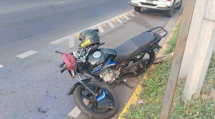 Ahora | Motociclista gravemente lesionado en Bypass Santa Ana