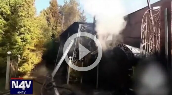 [Video] Incendio consume un refugio de migrantes en Rusia