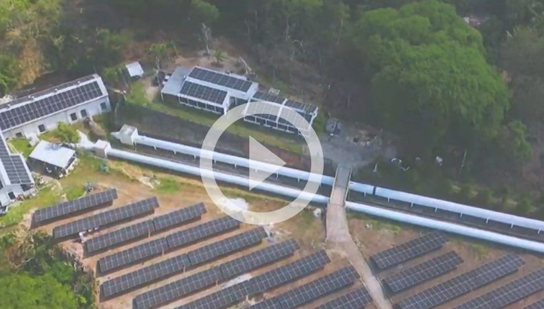 Inauguran dos centrales híbridas en El Salvador