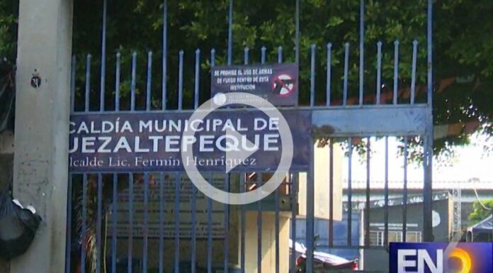 Denuncian despidos de empleados municipales en Quezaltepeque