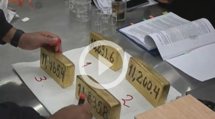 [Video] Incautan lingotes de oro en Perú