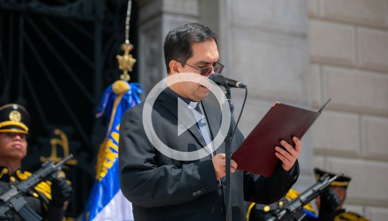 [Video] Arzobispo de San Salvador presente en la investidura presidencial