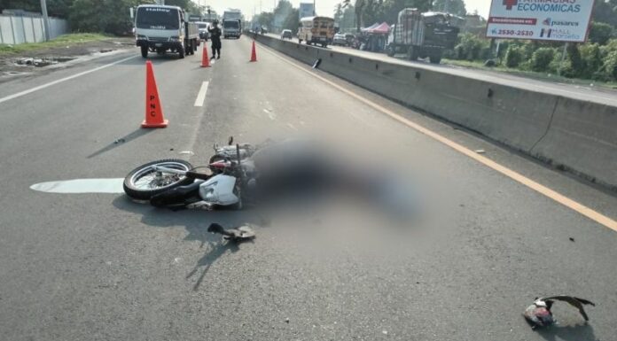 Reportan un motociclista fallecido en San Juan Opico.