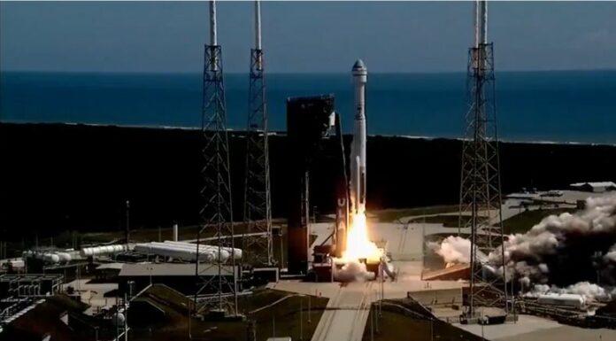 Despega con éxito la misión tripulada de Boeing hacia el espacio.