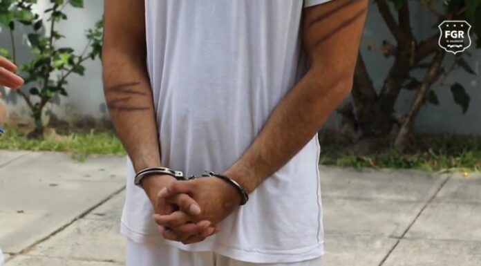 Cárcel provisional para presunto homicida de su padre y madrastra