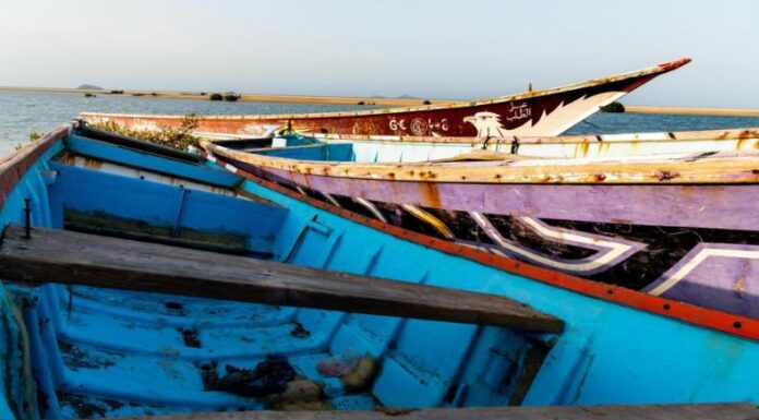 Mueren varios migrantes tras naufragio frente a las costas de Yemen.