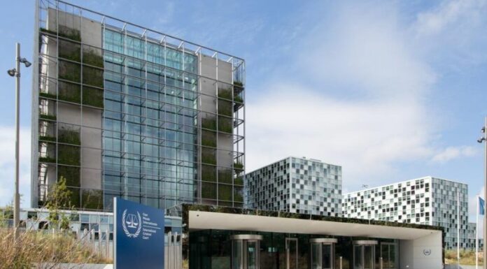 Emiten órdenes de arresto contra dos funcionarios de Rusia