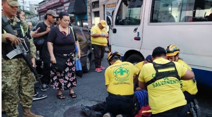 Atropellan a una persona de la tercera edad sobre la 3 calle Poniente y 1 Ave. Norte