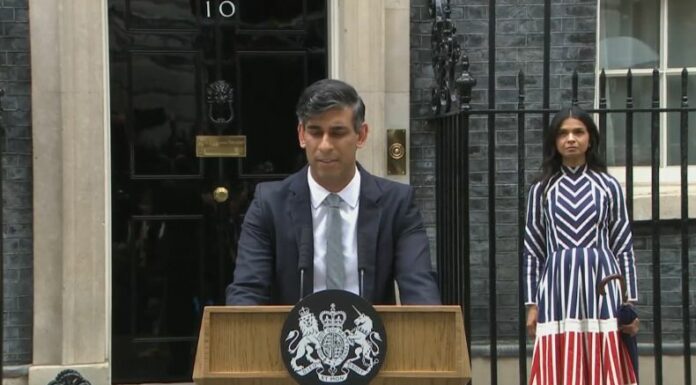 Rishi Sunak dimite como primer ministro británico