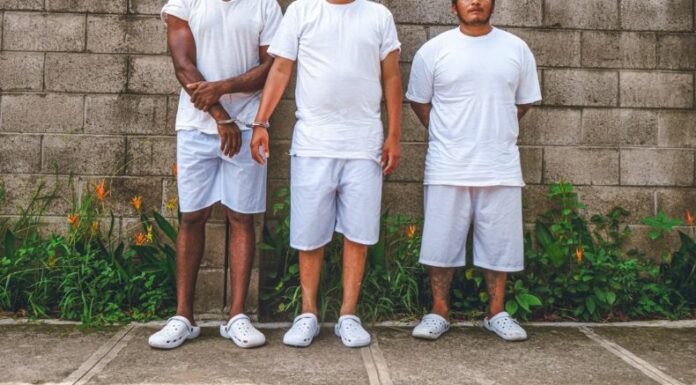 FGR presenta requerimiento por el delito de tráfico ilícito