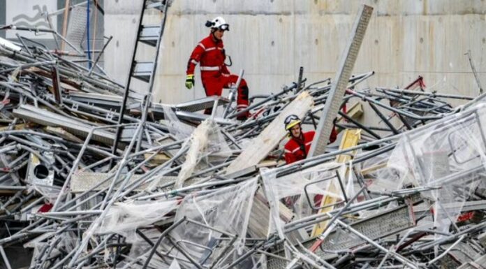 Suiza: Desplome de un andamio deja muertos y heridos