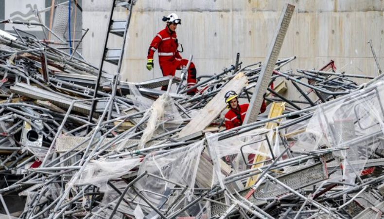Suiza: Desplome de un andamio deja muertos y heridos