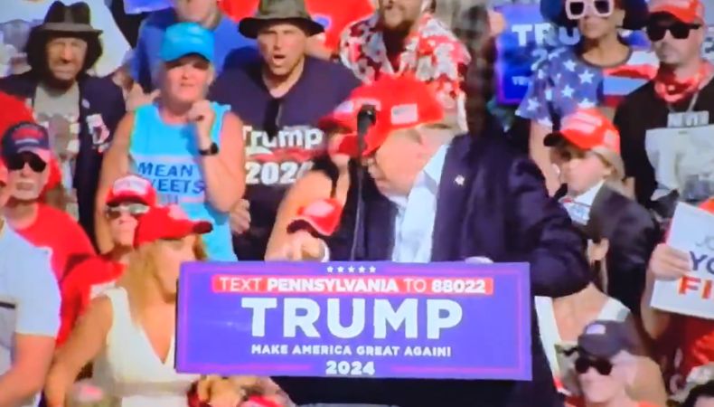 [Video] Evacuan a Donald Trump tras escucharse disparos en su discurso en Pensilvania