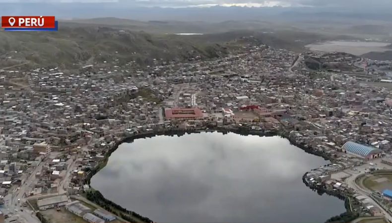 Protestan por la contaminación de una laguna