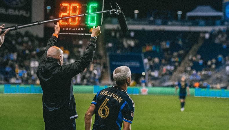 ¡Superó a Lamine! Cavan Sullivani debuta en el fútbol profesional con 14 años