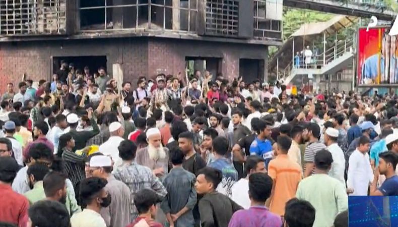 Más de 100 muertos en las manifestaciones en Bangladés