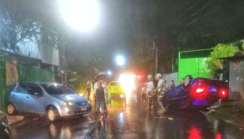 Fuerte accidente de tránsito en Cuscatancingo