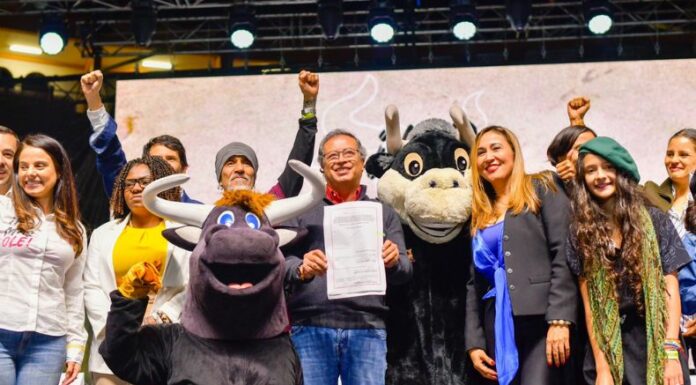 Colombia prohíbe corridas de toros al sancionar ley: 