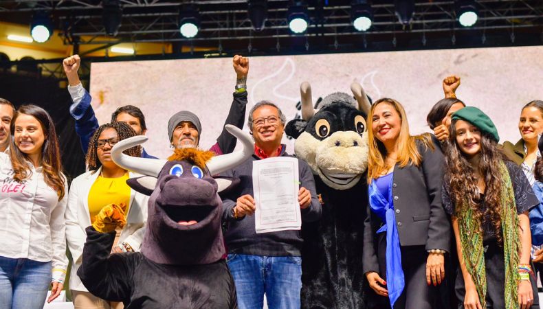 Colombia prohíbe corridas de toros al sancionar ley: 