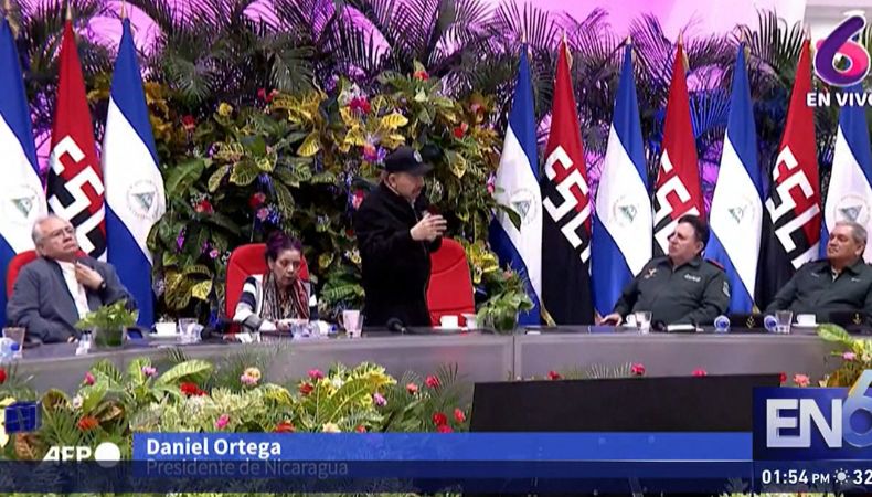 Ortega critica a países que apoyan a Corina Machado