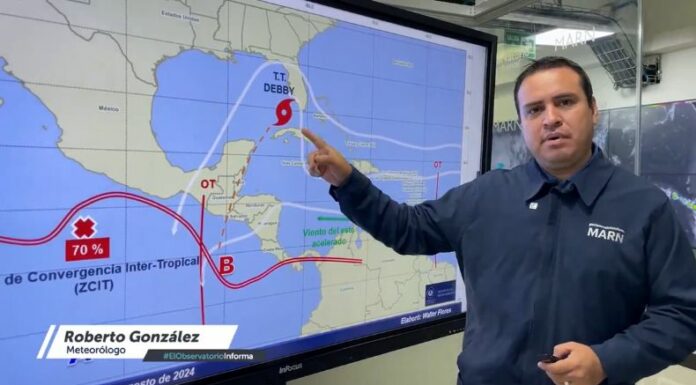 El MARN prevé lluvias en diferentes zonas del país después de mediodía. Así lo reporta el meteorólogo de la institución, Roberto González.