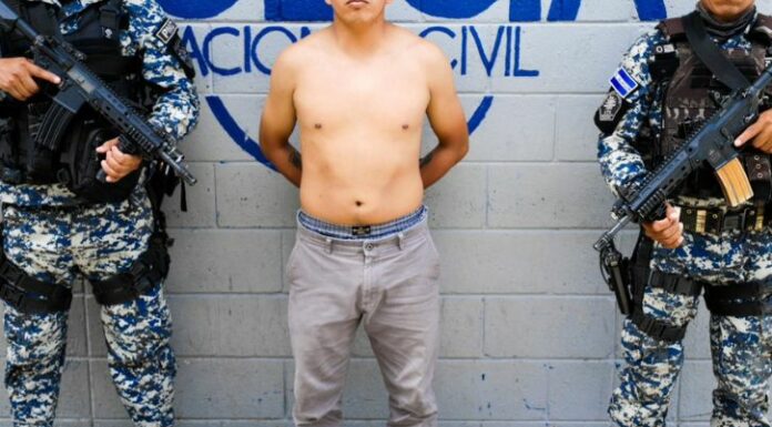 Hombre fue detenido tras ser acusado de asesinar a su compañera de vida en colonia San Pedro de Ayutuxtepeque.