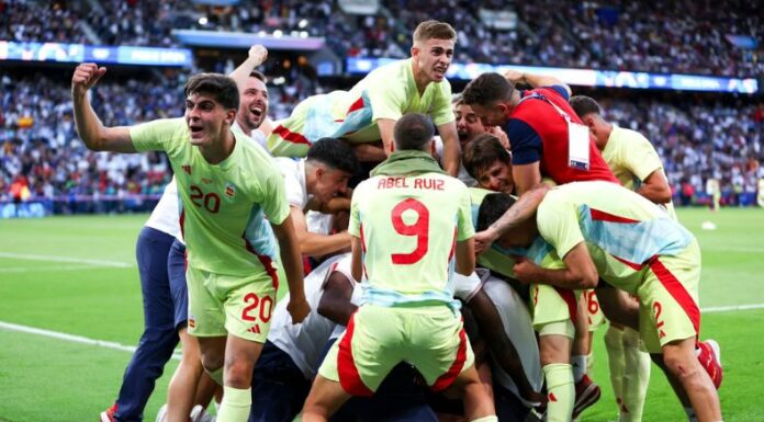 España no desaprovechó la oportunidad y se llevó el oro olímpico en fútbol masculino, tras un partido que se definió en tiempos extras.