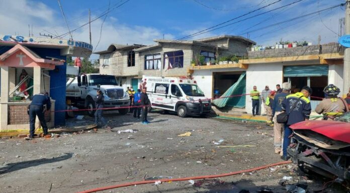 La mortal explosión de pirotecnia se produjo cuando los habitantes se encontraban en una celebración religiosa.