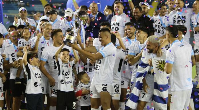 Esto explicó el presidente de la Primera División sobre la imposibilidad de jugar la final de este torneo a vuelta recíproca.