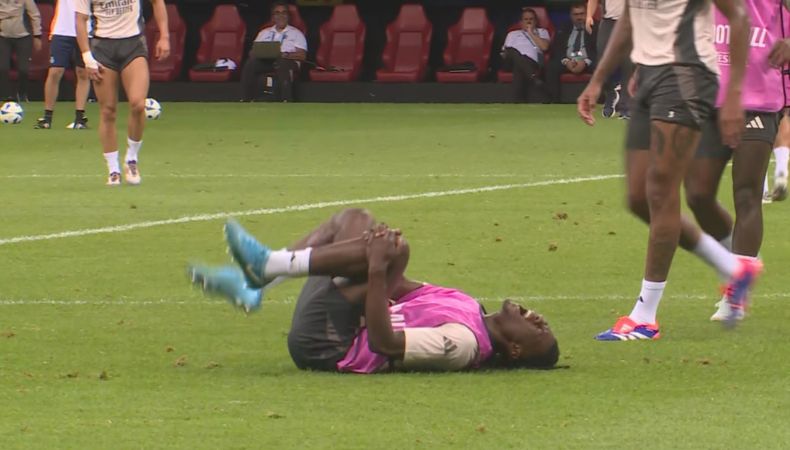 El entrenamiento del Real Madrid se vio interrumpido por la lesión sufrida por el mediocampista Eduardo Camavinga.
