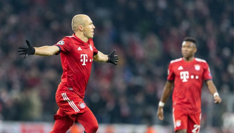 Una de las leyendas del fútbol del equipo del Bayern Múnich es Arjen Robben, quien fue uno de los jugadores más destacados con una zurda privilegiada.