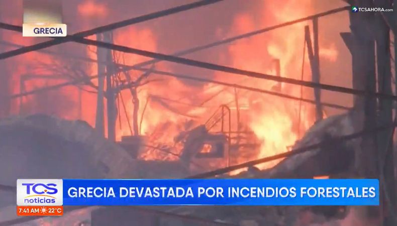 Grecia recibe ayuda extranjera para controlar incendios forestales Hasta el momento, el Departamento de Bomberos de Grecia reporta al menos 34 incendios forestales activos.