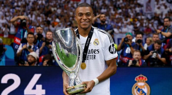 Atalanta sufrió la embestida de Kylian Mbappé, quien se estrenó a lo grande con la elástica blanca con gol y título.