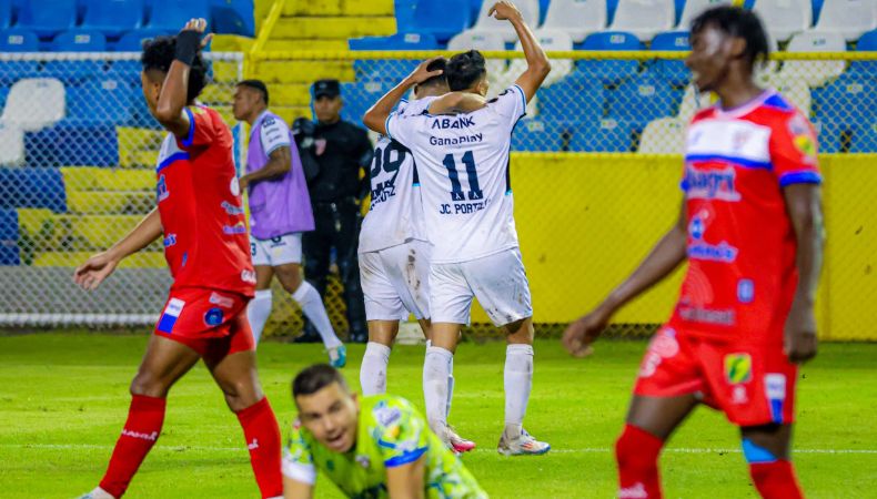 Tras uno de los resultados más curiosos de parte de Firpo, la sorpresa del resultado quedó resonando bastante por lo abultado del triunfo del Alianza.