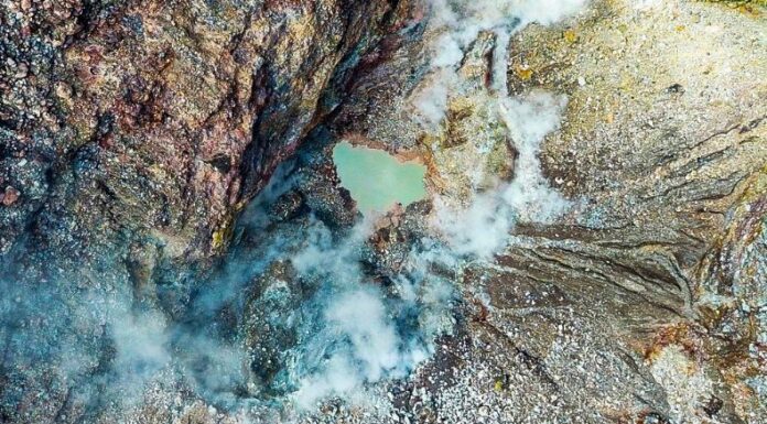 El volcán de San Miguel, conocido como el Chaparratique es el tercero más grande del país y actualmente el más activo.