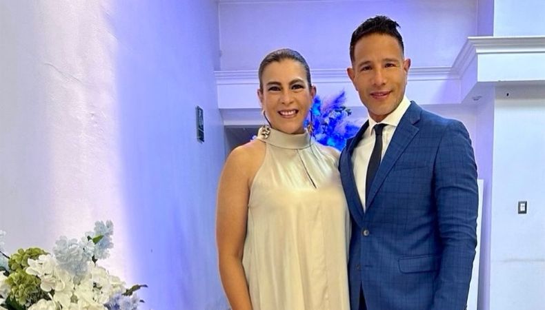 El presentador de televisión, Billy Calderón, no escatimó en palabras para desbordar de amor las redes sociales.