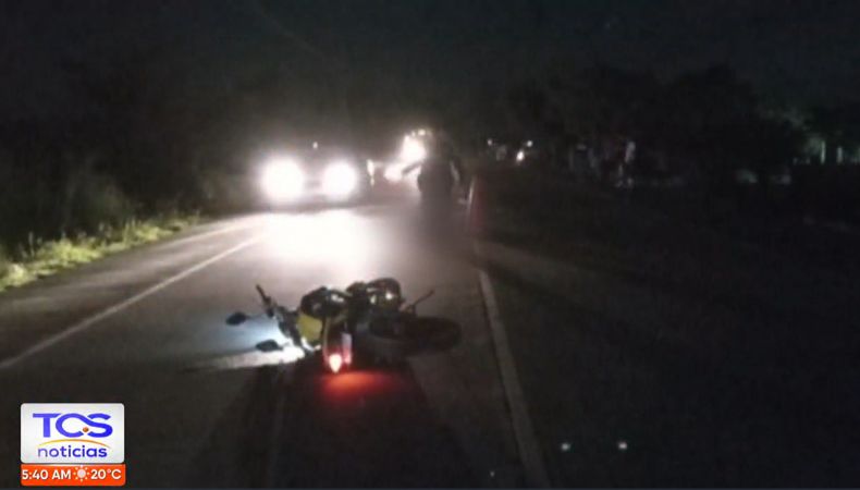 De acuerdo con el reporte de la PNC, el motociclista falleció sobre el km 74 de la carretera El Litoral, en San Vicente.
