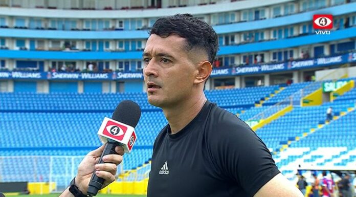 El portero de FAS, Kevin Carabantes, aseguró que ya tenía en mente dejar el cubil, pero su entrenador lo motivó a cumplir un torneo más.