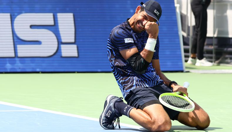 El tenista salvadoreño Marcelo Arévalo consiguió la gloria por cuarta ocasión junto a su compañero croata.