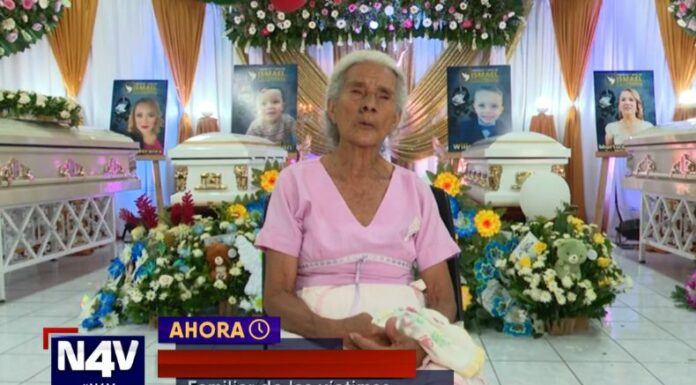 La familia Morales da el último adiós a sus seres queridos, quienes fueron asesinados el pasado 10 de julio en California.