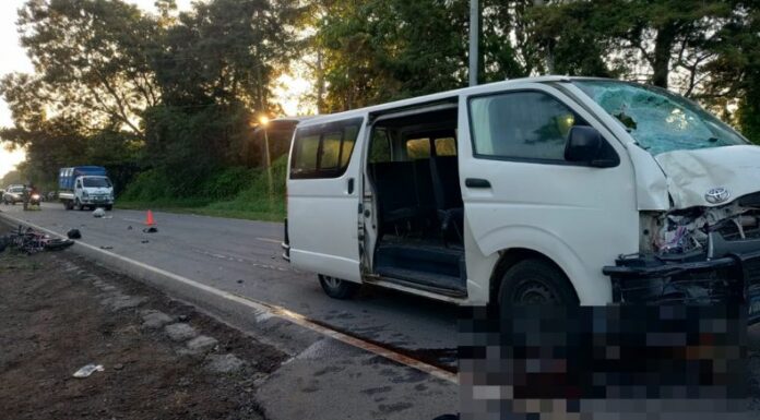 Un grave accidente de tránsito cobró la vida de una persona y dejó a una más con graves lesiones, según el reporte de Cruz Verde Salvadoreña.