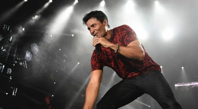 El cantante puertorriqueño, Chayanne, llegó a El Salvador hace 6 años con sus mejores éxitos musicales para todos sus fanáticos salvadoreños.