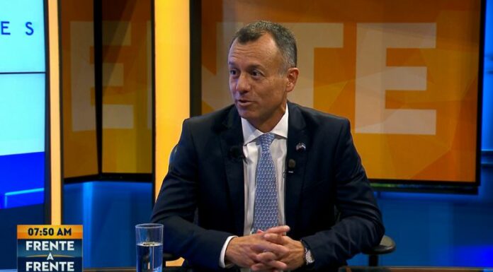 El cónsul general de la Embajada de Estados Unidos en El Salvador, habló sobre los cambios y la modernización del sistema de pagos.